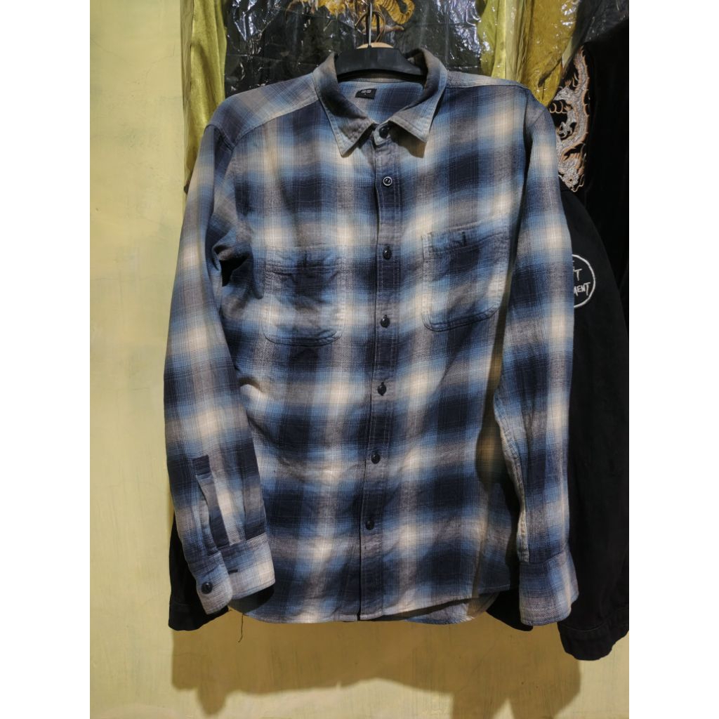 kemeja uniqlo mirip punya murayama