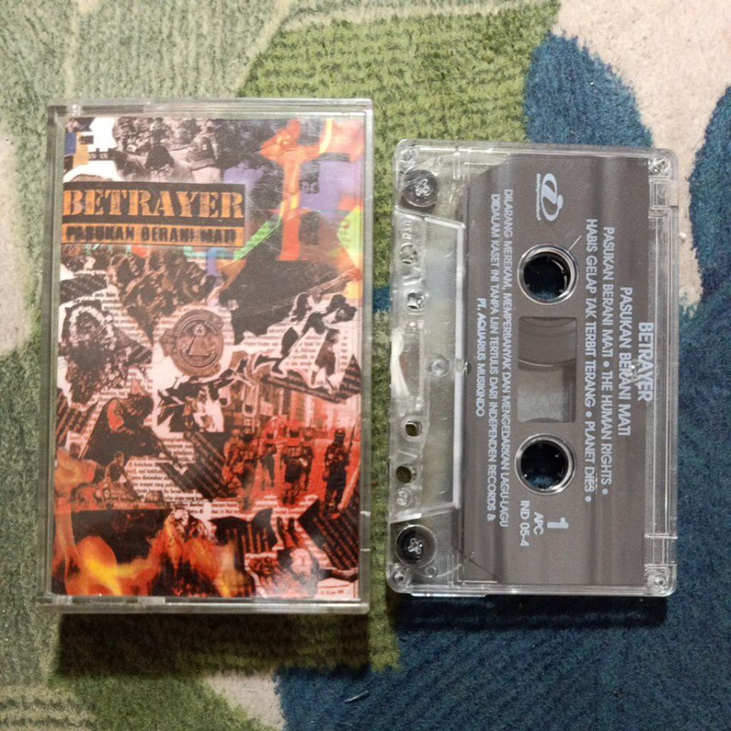 KASET METAL BETRAYER PASUKAN BERANI MATI
