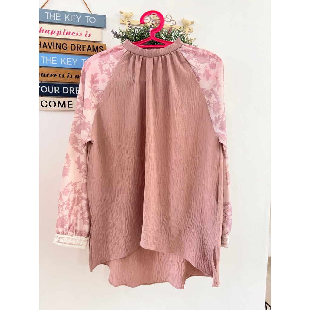 Ria miranda blouse preloved