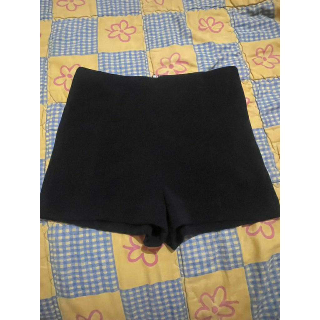 Celana Pendek Hotpants Forever21 XS