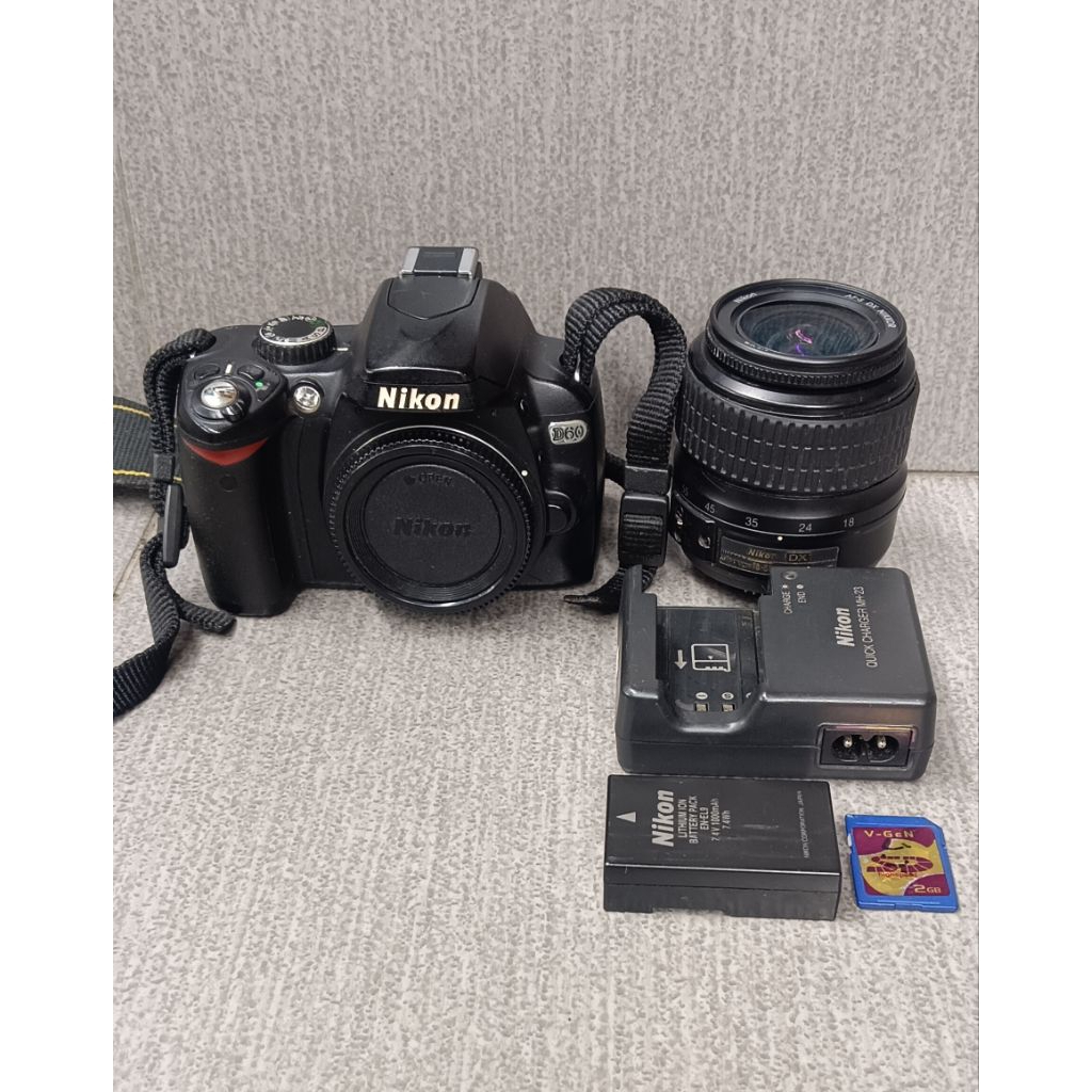 KAMERA DSLR NIKON D60