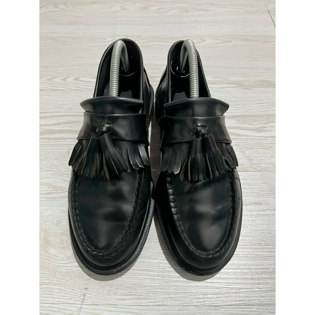 docmart adrian tassel loafers