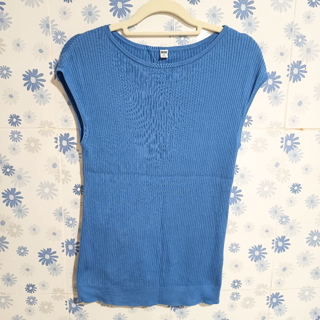 UNIQLO TANKTOP TOP KUTUNGAN VEST RIBBED KNIT LIDI BIRU