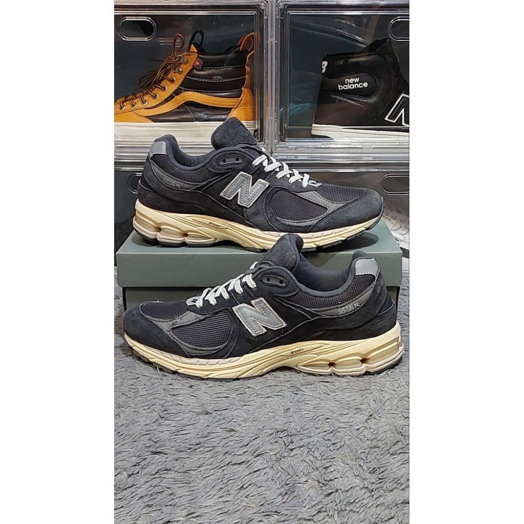 New Balance 2002R Dark Grey