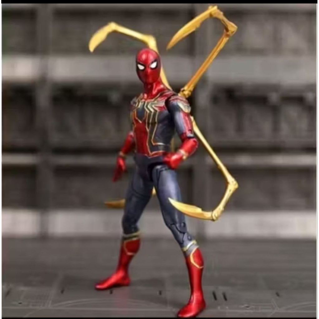 figure Iron spider,mainan spiderman
