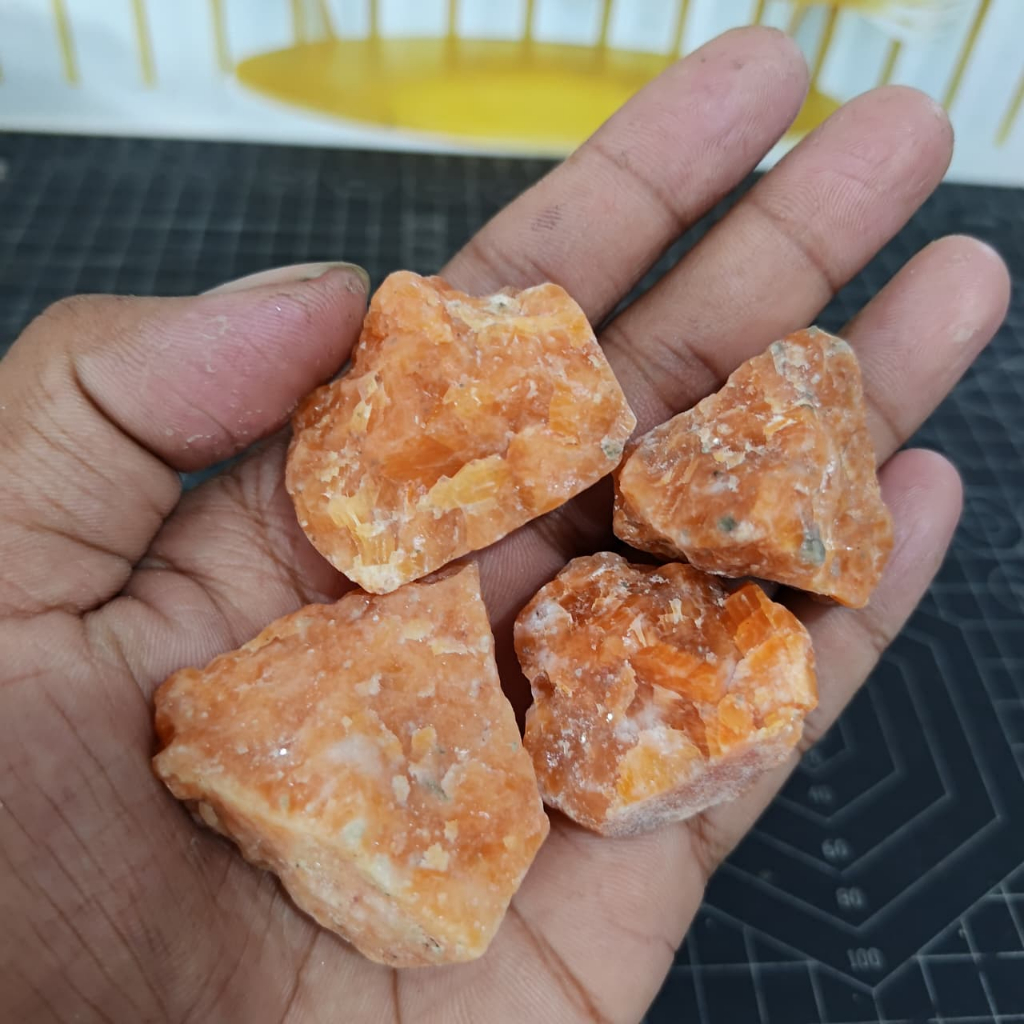 Batu Natural Bright Sunstone Rough (4)