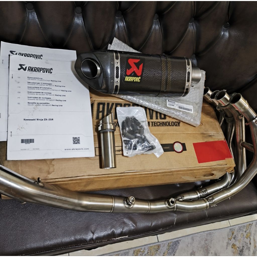 AKRAPOVIC SLOVENIA ZX25R