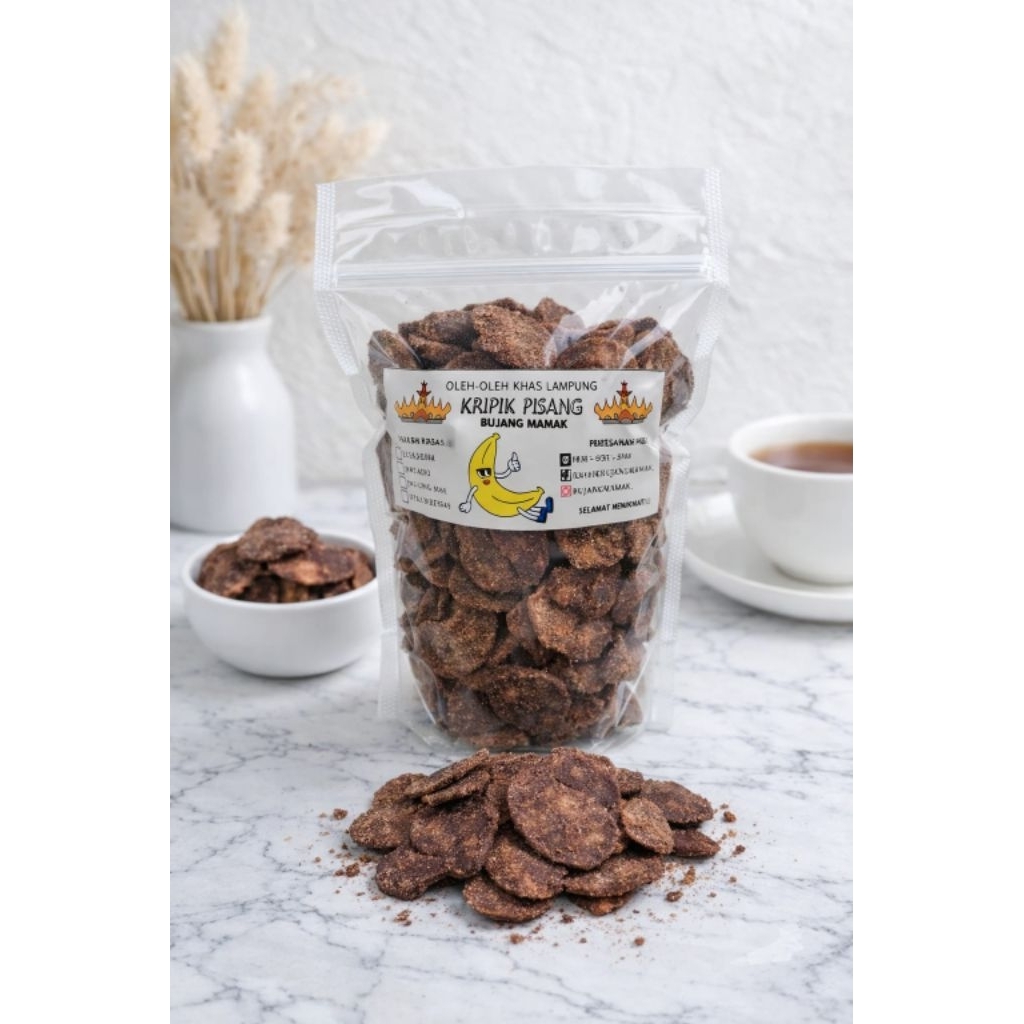Kripik pisang rasa coklat khas Lampung