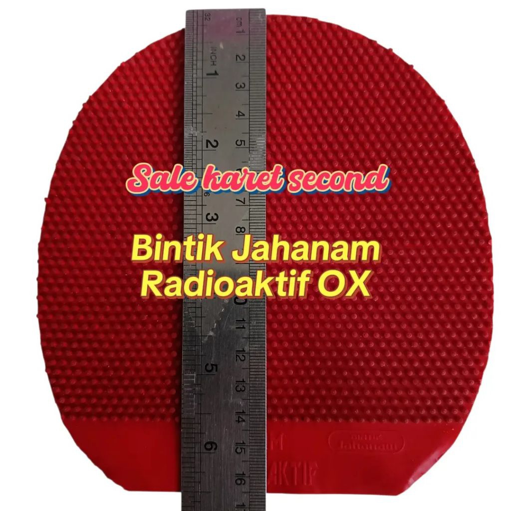 karet bintik Jahanam Radioaktif bekas/second kondisi masih bagus warna merah ukuran oversize