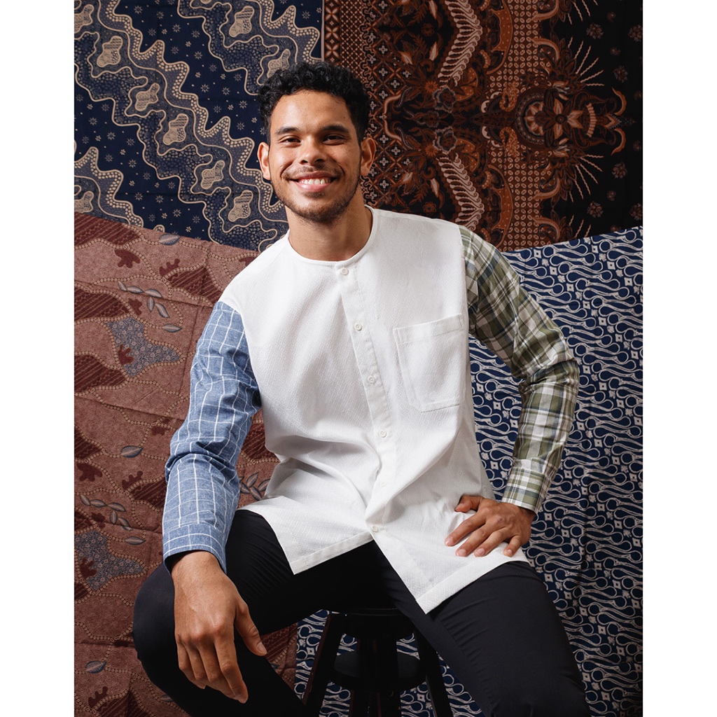 Titak - Bonolo Kemeja Tenun Lengan Panjang