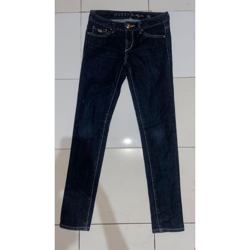 Preloved Celana Jeans Denim Guess