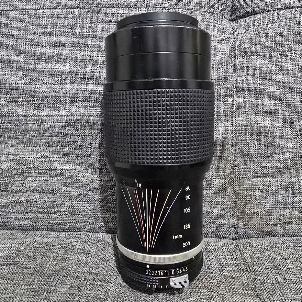 lensa Nikon Zoom-NIKKOR Auto 80-200mm F4.5 lensa manual