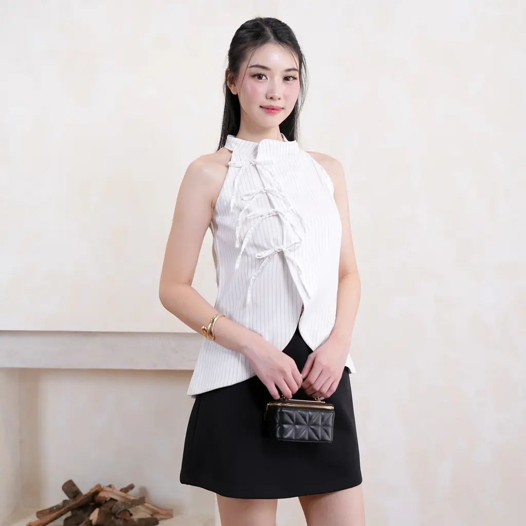 Covinia Yomixi Halter Top Atasan Kerah Shanghai Flare Slit Semiwool Salur - CG260008