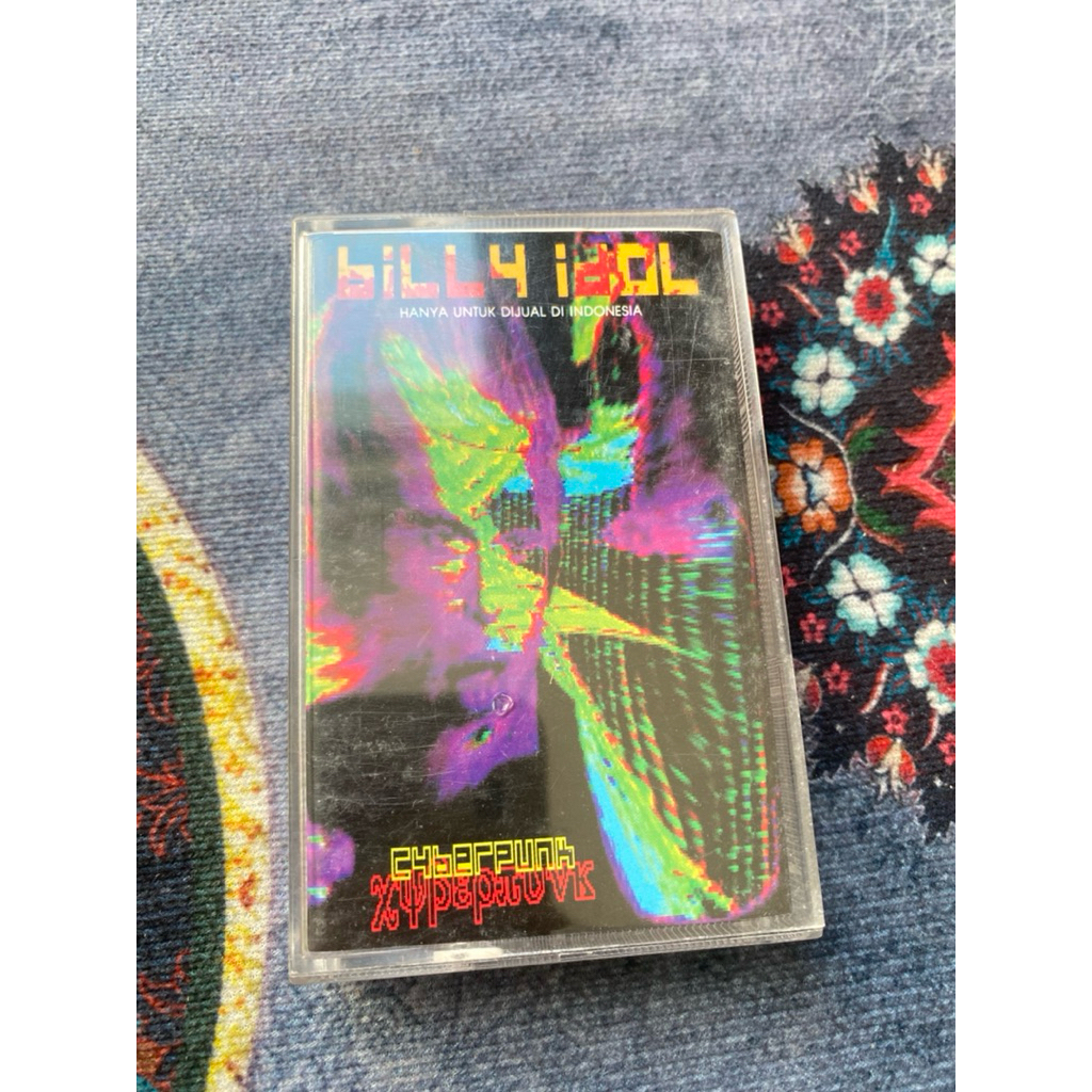 Kaset pita billy idol cyber punk