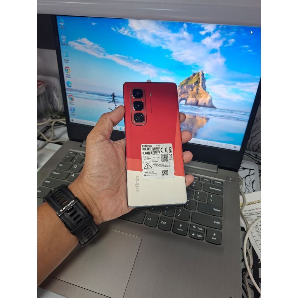 Infinix Hot 50 Pro Plus 8/256 FullsetMinus bekas pemakaian aja wajarGaransi on Juli 2026