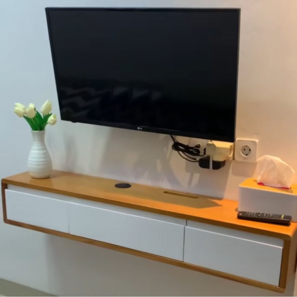 Meja TV Gantung Minimalis Kayu Mahoni Solid Natural Pintu Putih