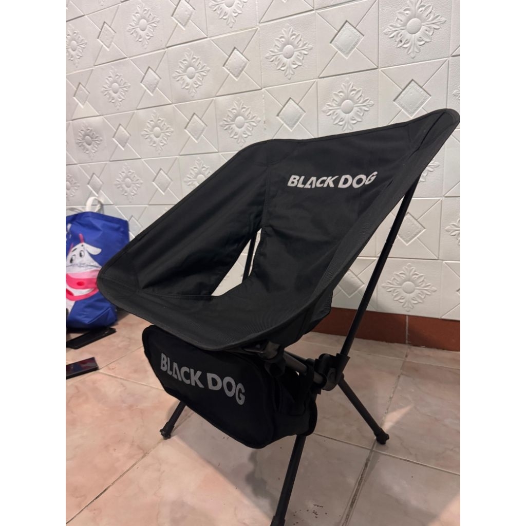 Kursi Camping Moon Arc Chair hitam Blackd*g lipat portable bekas second