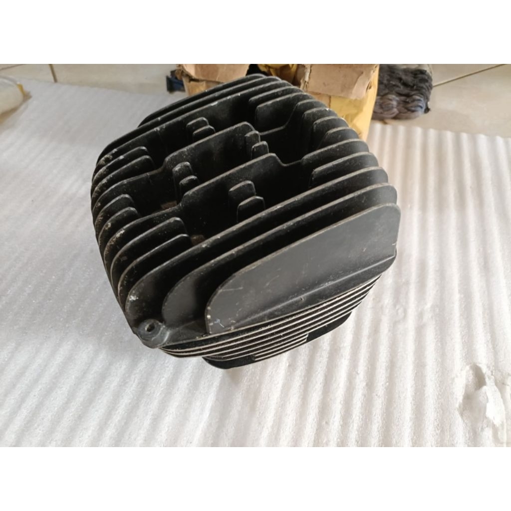 Blok block suzuki ts 125 duster ts125 duster original nos japan