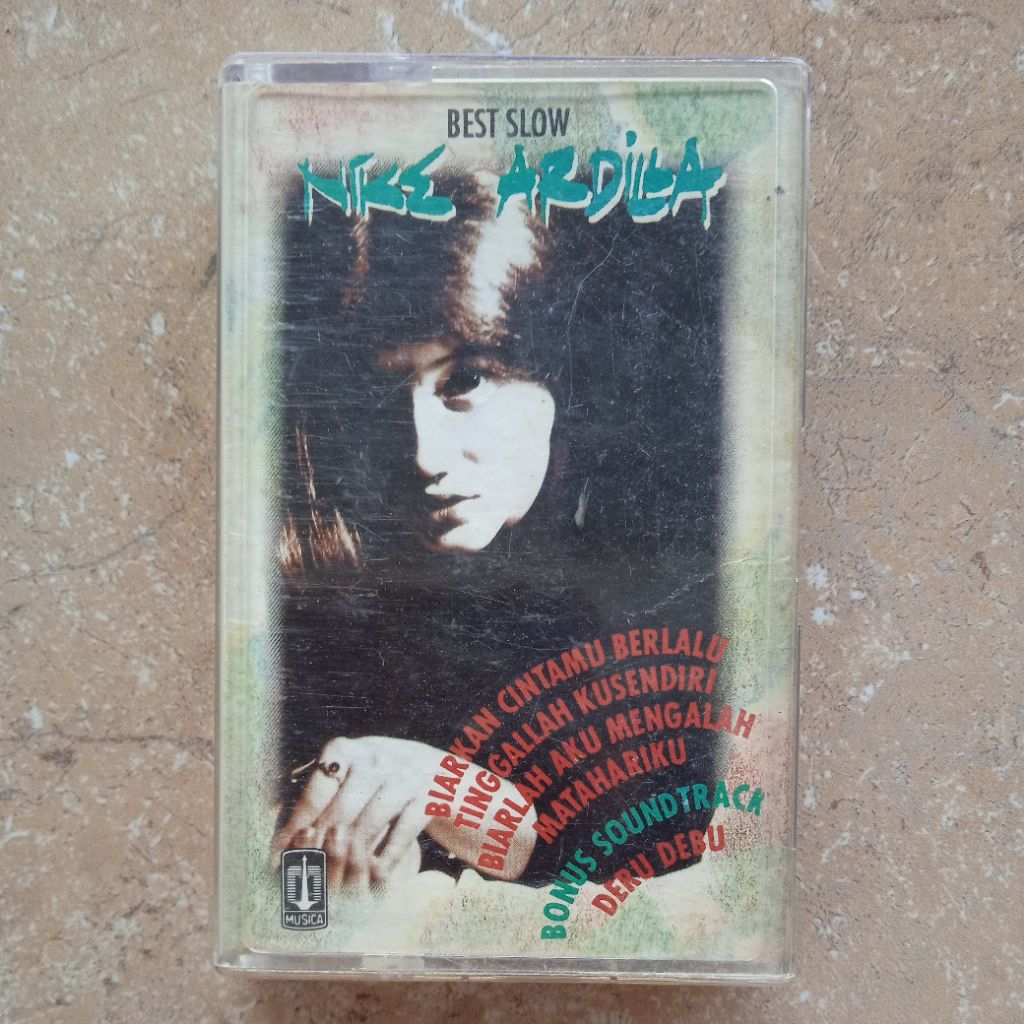 Kaset Pita Nike Ardilla "Best Slow"