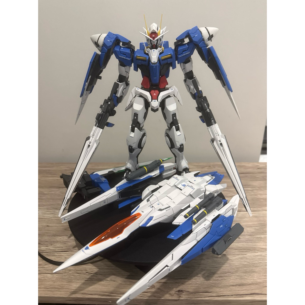 PG 00 Raiser GN bandai detaling