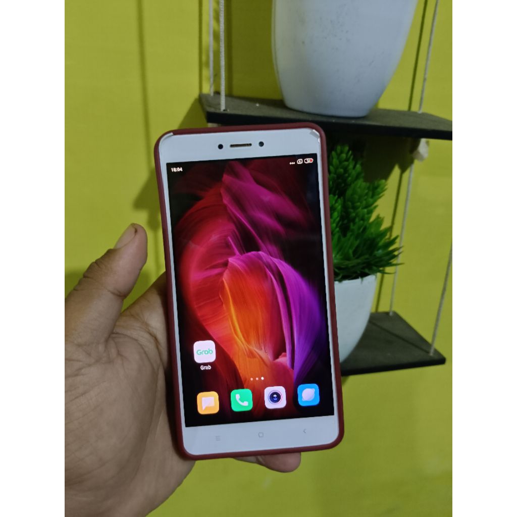 Xiaomi Redmi note 4X ram 3/32 kondisi normal siap pakai handphone second berkualitas