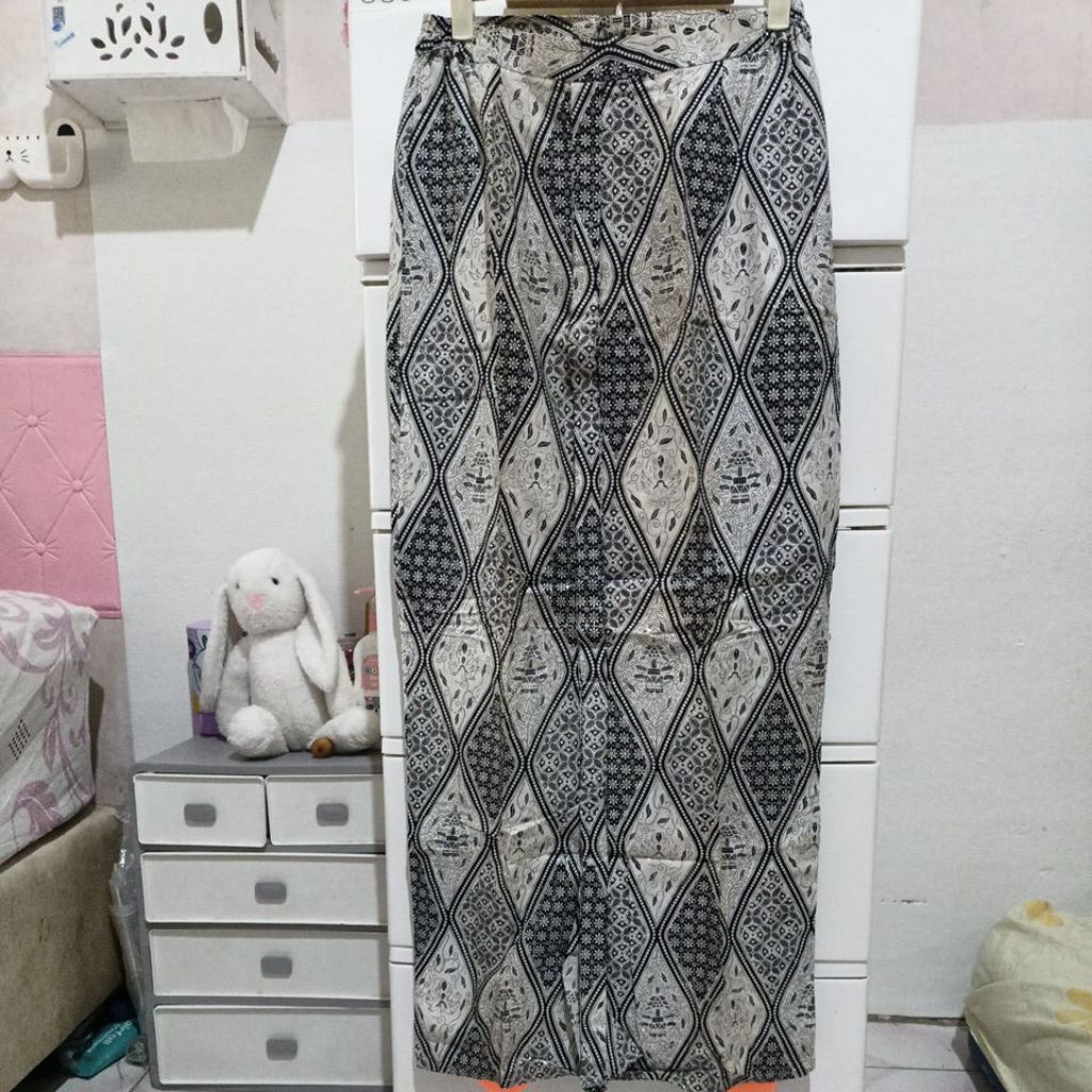 PL Rok Batik Panjang Span