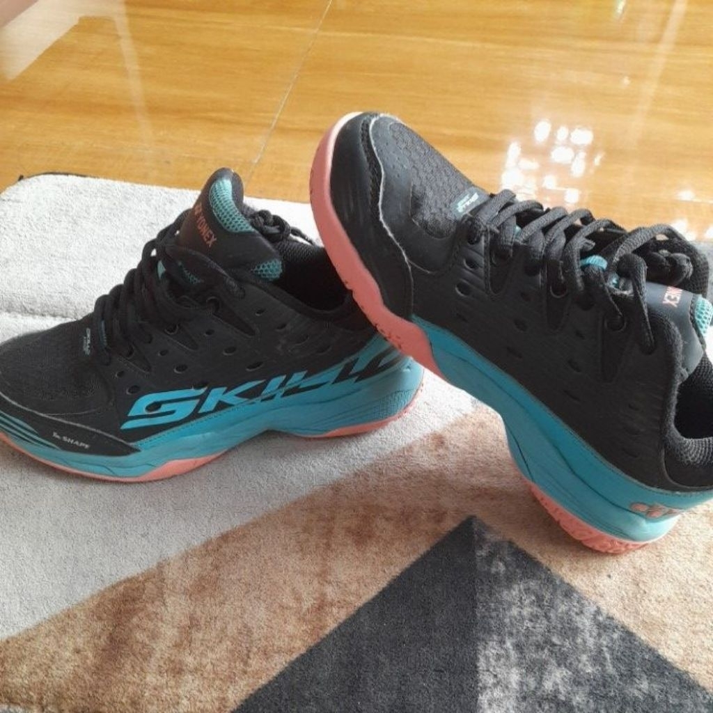 sepatu anak yonex