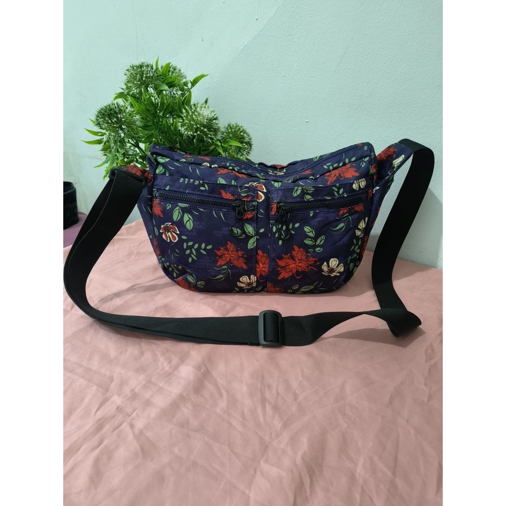 Tas Westwood Preloved