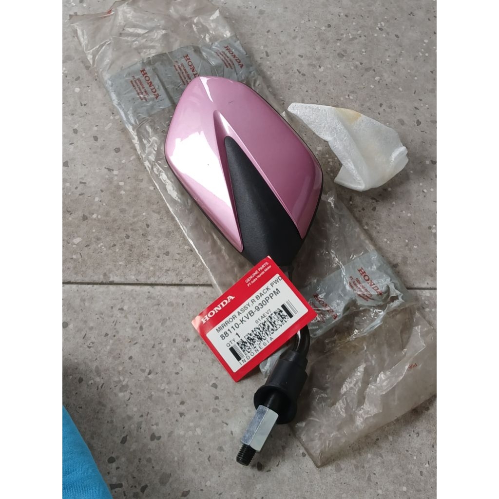 88110 - KVB - 930PPM SPION KANAN HONDA VARIO 110 KARBU ORIGINAL AHM
