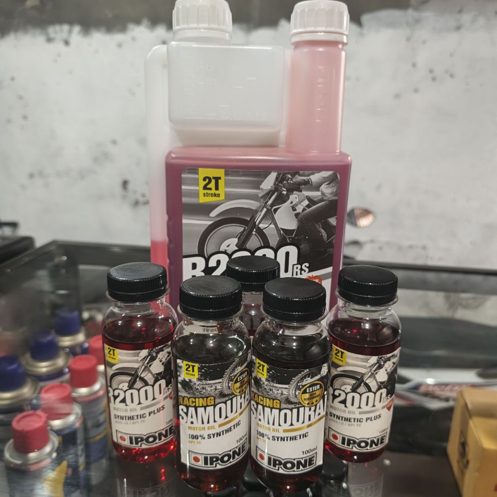 OLI SAMPING IPONE 2T OLI SAMPING 2TAK IPONE 2 STROKE ORIGINAL RASA STROWBERY NETTO 100ML