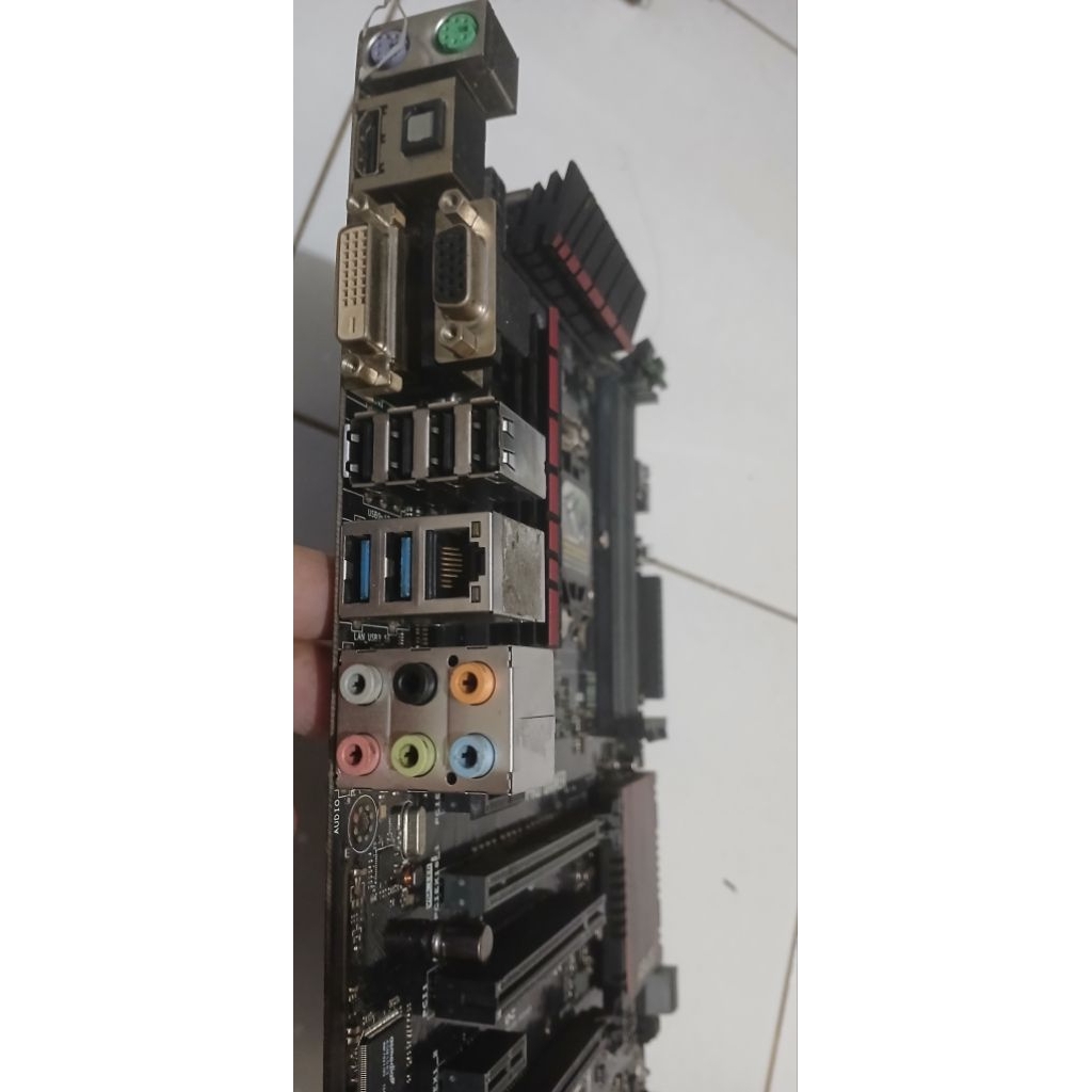 mobo soket 1150 gen 4 ddr3 minus