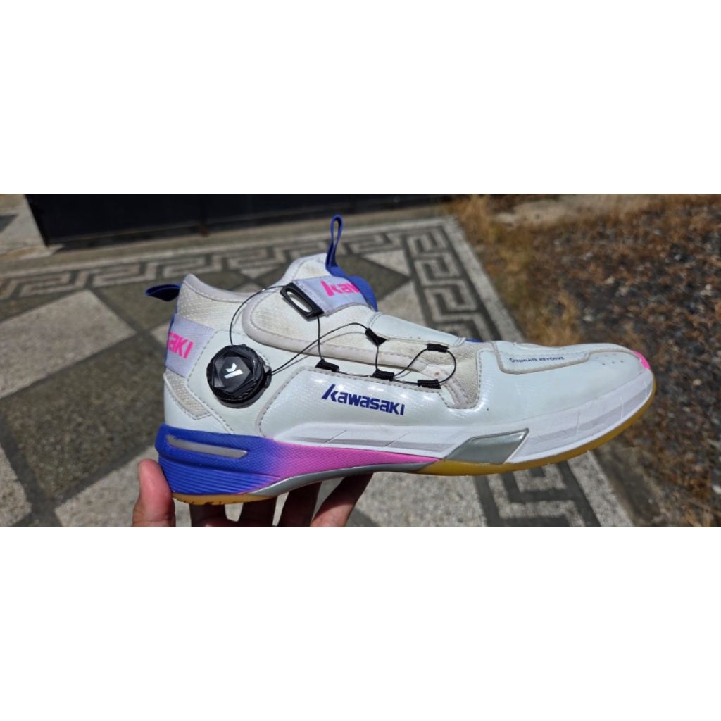 Sepatu badminton kawasaki boa size 41