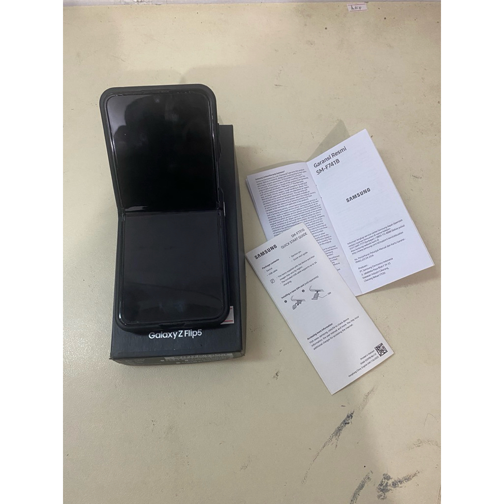 SAMSUNG Z FLIP 5 Second 8/256 Second