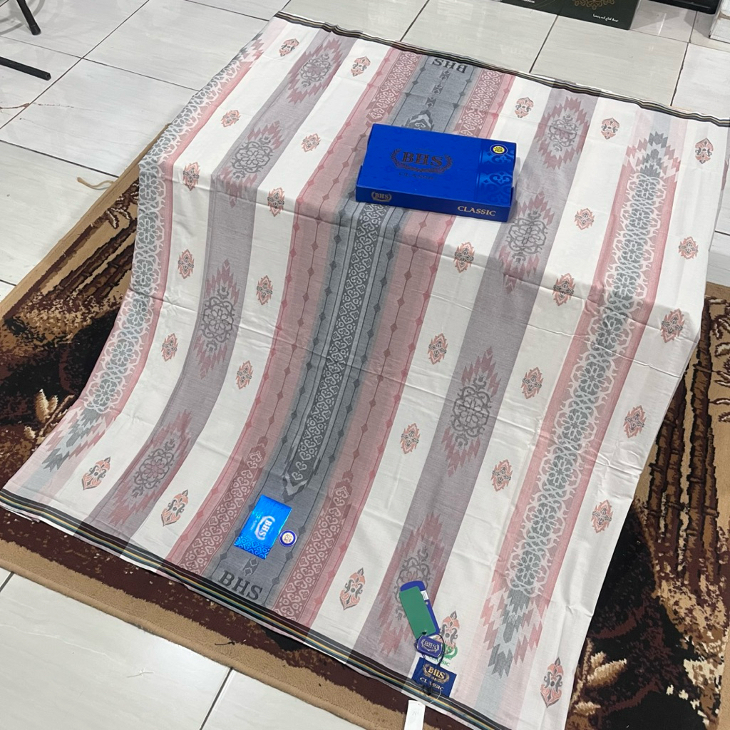 Sarung Bhs classik gold Royal Excellent Murah