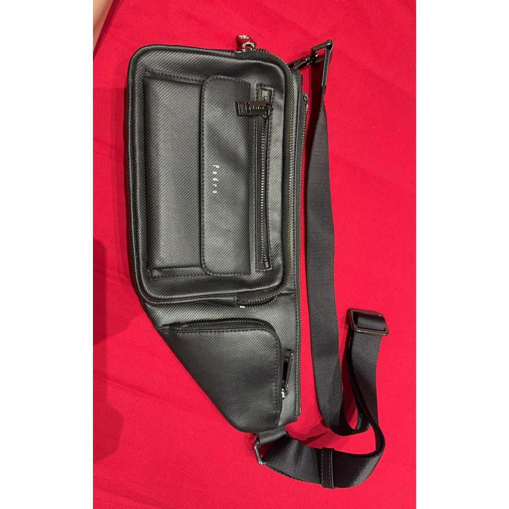 PRELOVED ORI SLING BAG MAN P3DRO