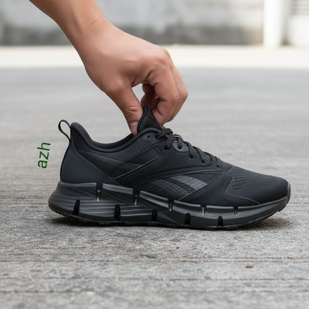 Sepatu Reebok Zic Dynamica 5 Hitam (Original)