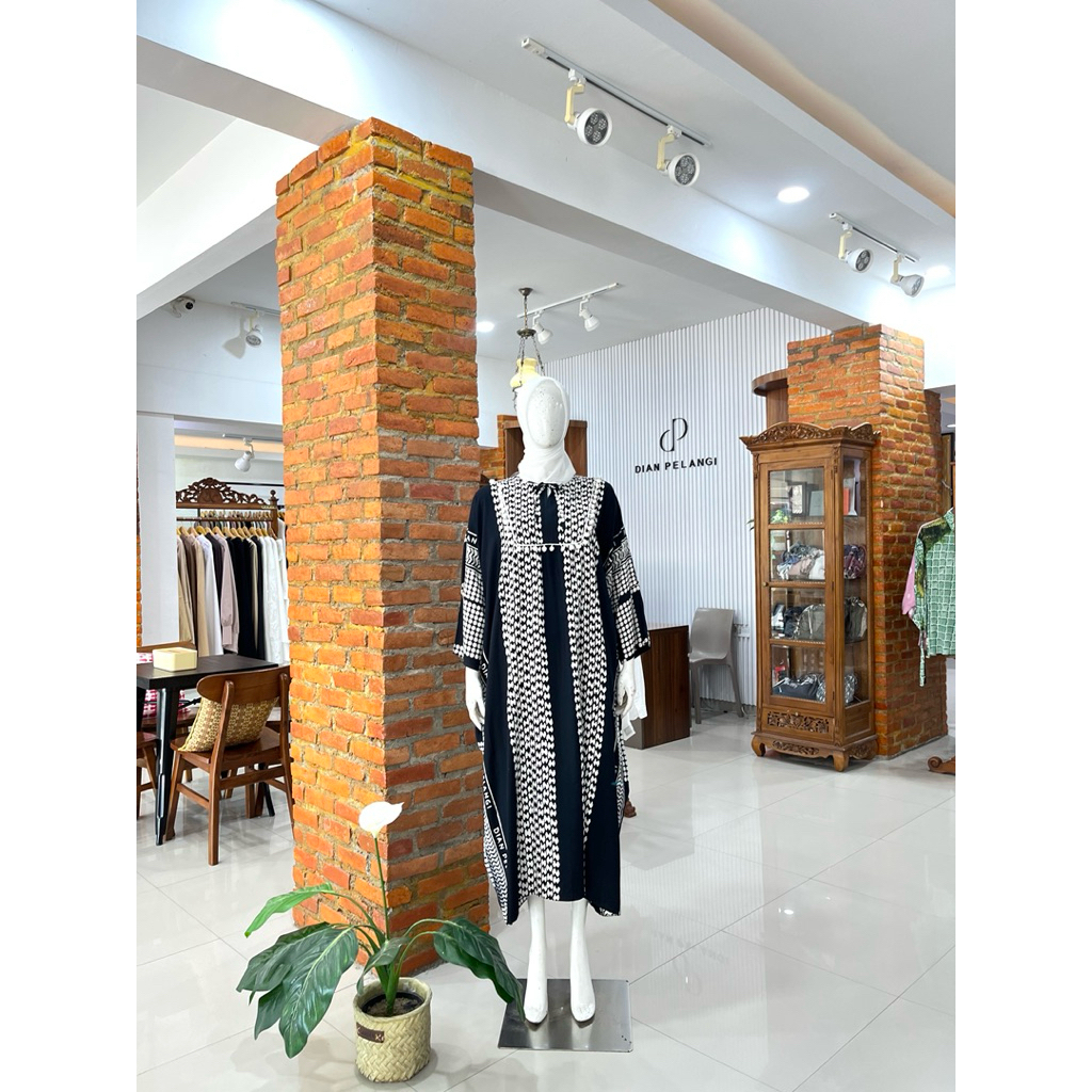 Dian Pelangi Kiafa Kaftan Rayon Batik Pali