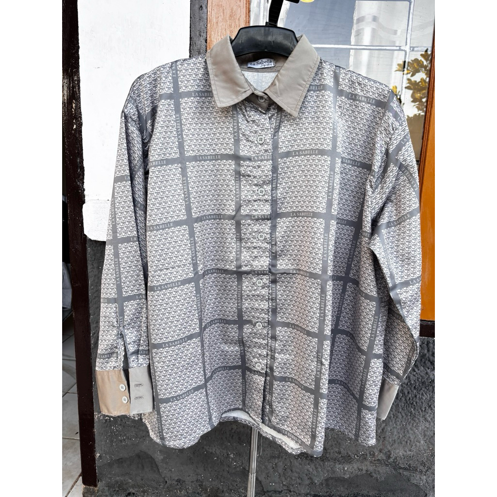 Preloved atasan Lasabelle