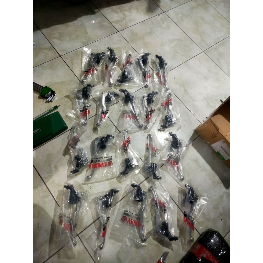 handle kopling R25 ORIGINAL / Kopling Yamaha R25  (UNIVERSAL)