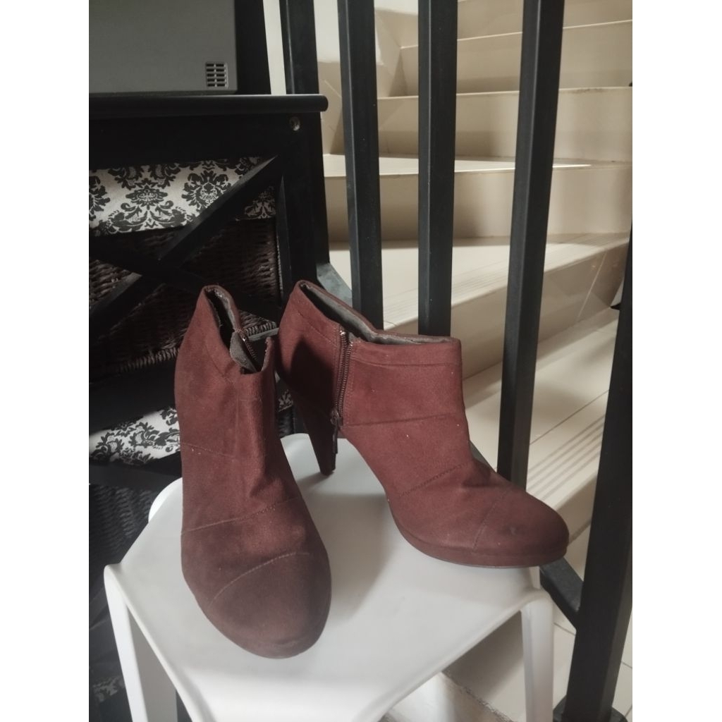 boots zara cokelat