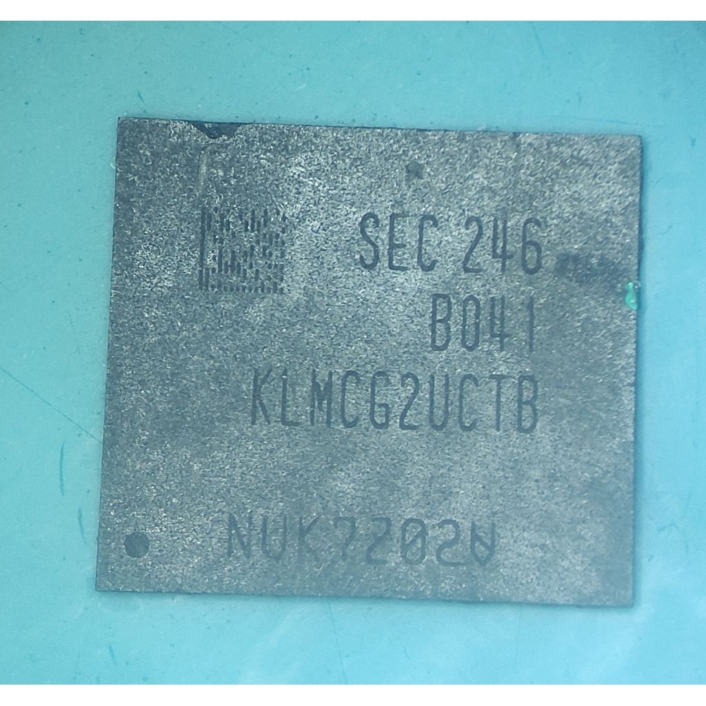 IC emmc KLMCG2UCTB 64GB