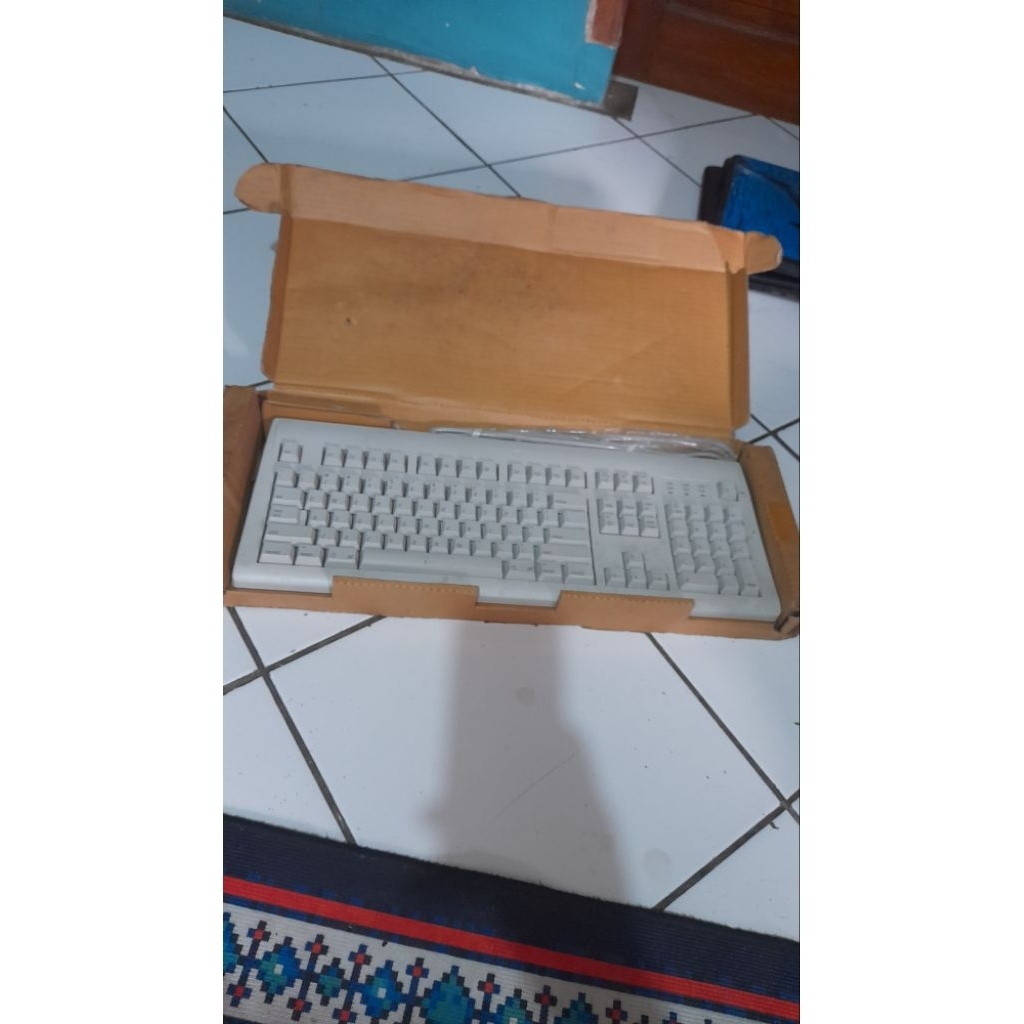 keyboard apple machintos  jadul lengkap dus stok lama