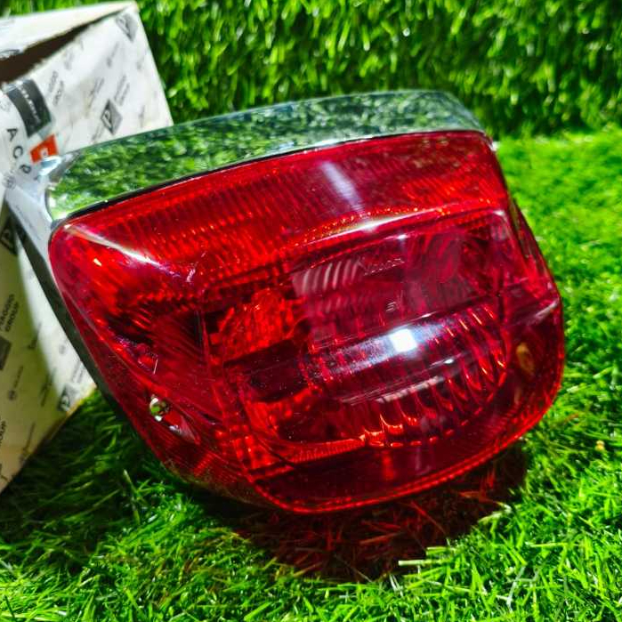 Lampu Stop Belakang Vespa Matic LX S LX 150/Stoplamp Vespa Lxs Original Piaggio