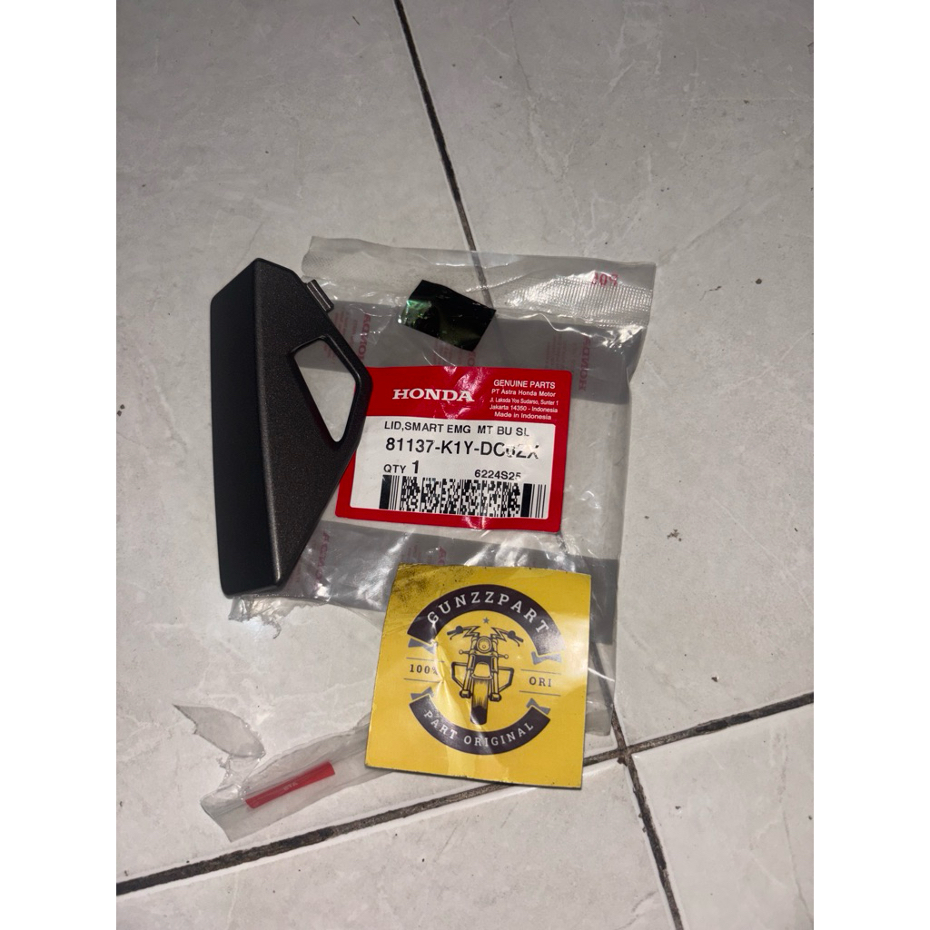 81137K1YDC0ZX Lid, Cover Emergancy,cover sambing sebelah kontak,cover penutup kunci darurat jok bela