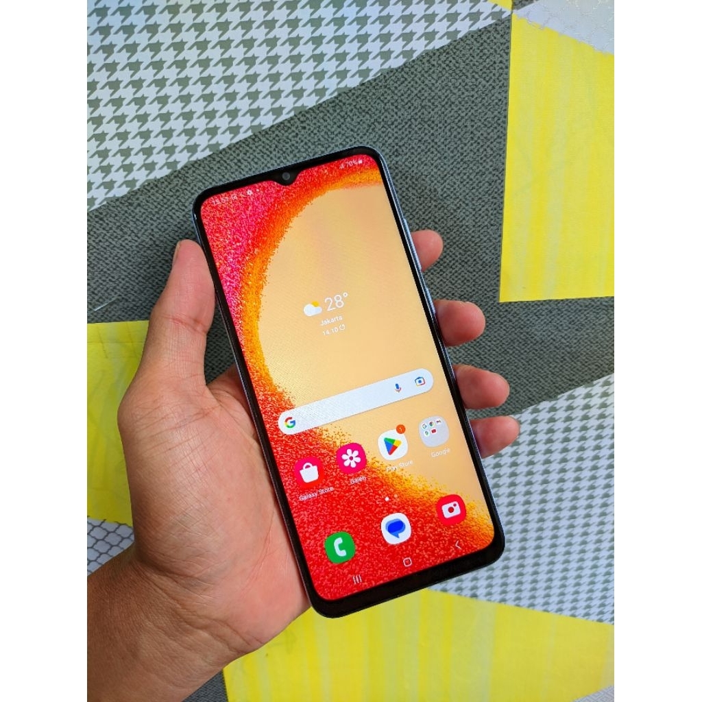 SAMSUNG A04E RAM 4GB/64GB SECOND RESMI BERGARANSI DAN BISA RETUR YA