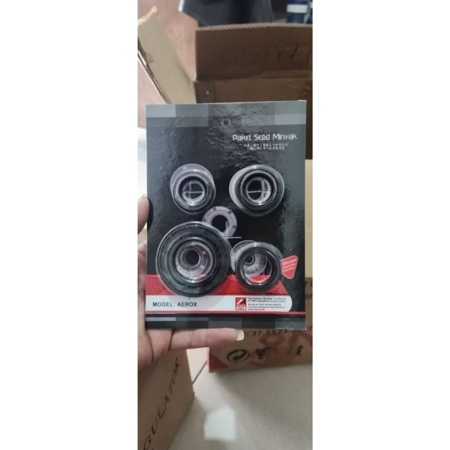 Oil Seal Mesin Komplit AEROX Merek MLKUNL