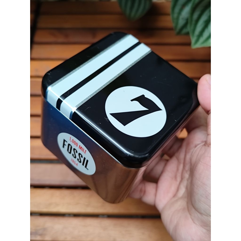 Fossil watch tinbox authentic preloved(202501)