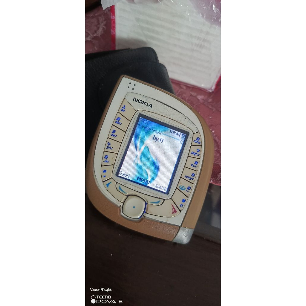 nokia 7600 daun bkn e90 n gage