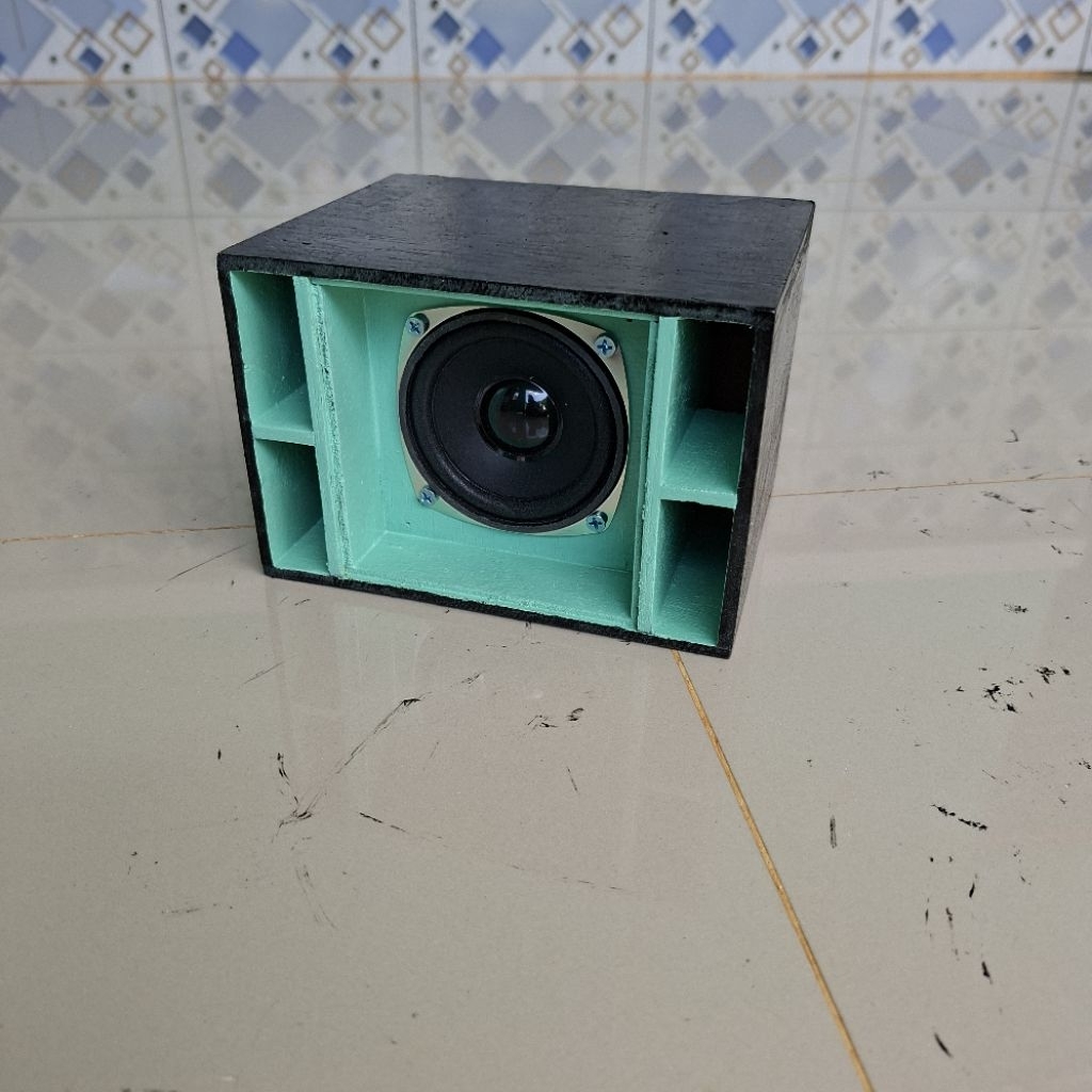 BOX PLUS SPEAKER 3 INC