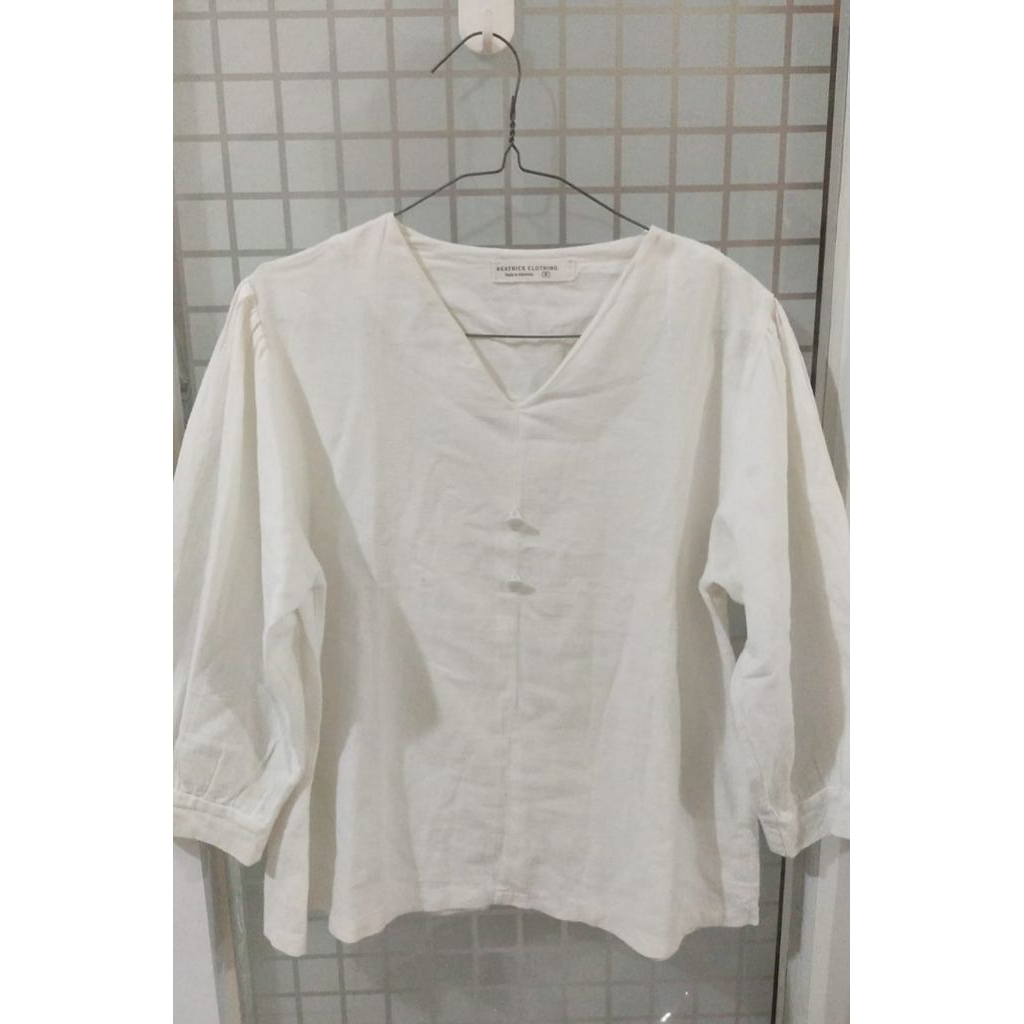 [PRELOVED] Blouse Putih Polos Wanita